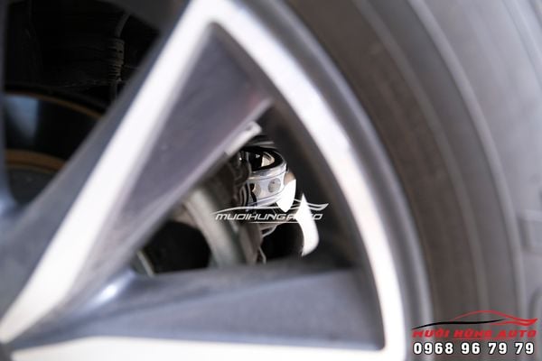 Gắn Đệm Giảm Chấn Cho Xe Mazda CX5 2018 Chính Hãng