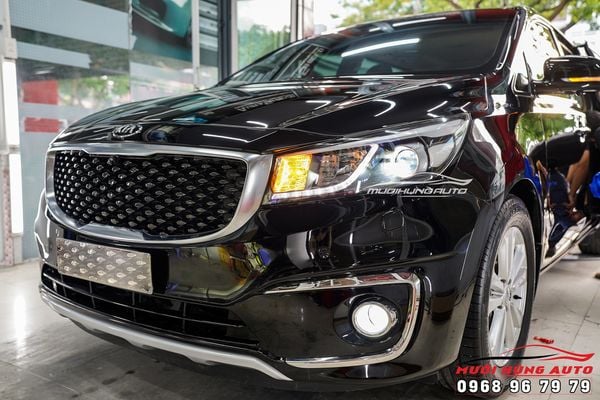 Độ Bi LED Đèn Pha Và Đèn Gầm Hiệu Aozoom Cho Kia Sedona Tại TPHCM