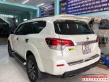 Mẫu Đuôi Cá Sang Chảnh Lắp Cho Xe Nissan Terra Tại TPHCM