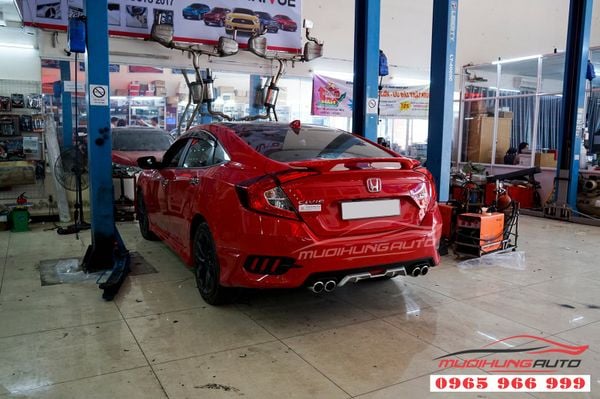 ĐUÔI CÁ HONDA CIVIC ĐỎ CÓ ĐÈN ZIN THEO XE