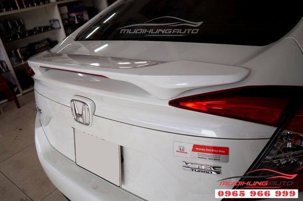 Lắp Đuôi Cá Honda Civic Có Đèn Màu Trắng