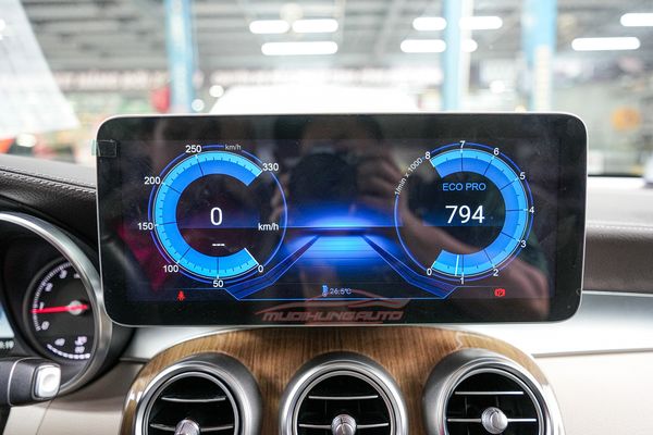 Lắp Màn Hình Android Cho Xe Mercedes GLC 250 2019