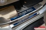 Lắp Nẹp Bước Chân Cao Cấp Cho Toyota Land Cruiser 2022
