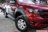 Lắp Ốp Cua Bánh Loại Có Đinh Cho Ford Ranger XLS 2020 Cao Cấp