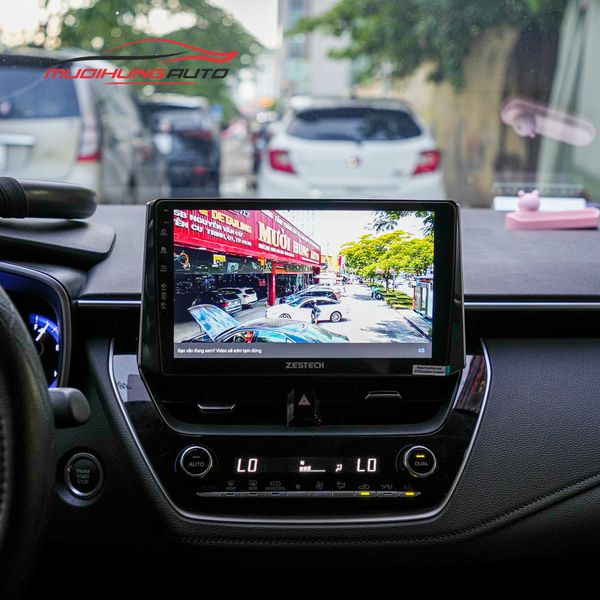 Màn Hình Zestech Z800 Pro (Khuyến Mãi 11/2024)