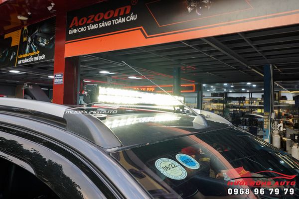 Trang Bị Bộ Đèn LED Bar Cao Cấp Tăng Sáng Cho Xe Ford Ranger