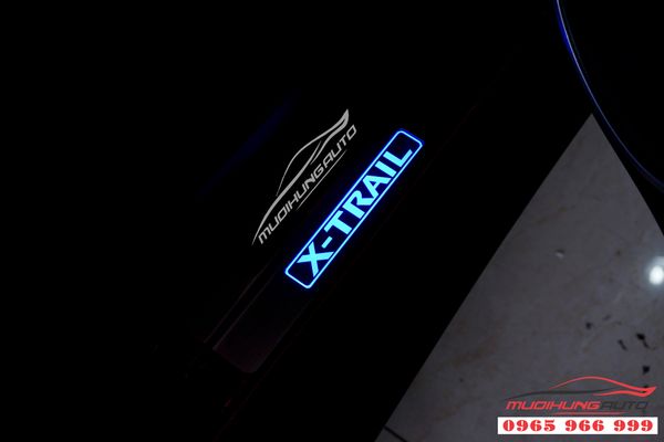 Nẹp Bước Chân Có Đèn Nissan X-Trail 2019