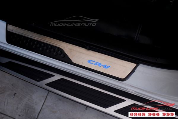 Nẹp Bước Chân Trắng Có Đèn Led CRV 2018, 2019