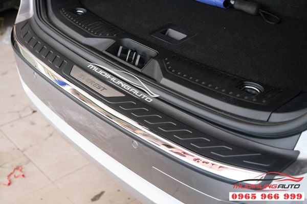 Nẹp Chống Trầy Cốp Sau Xe Ford Everest Giá Rẻ