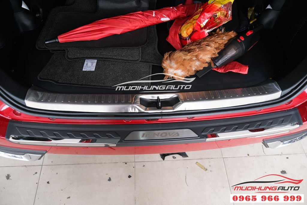 Nẹp Chống Trầy Cốp Sau Xe Toyota Innova Venturer - Mười Hùng Auto