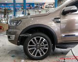 Ốp Cua Bánh Cho Ford Everest 2020 Chính Hãng - Mẫu Bản Nhỏ