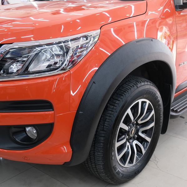 Ốp Cua Bánh Xe Chevrolet Colorado 2020