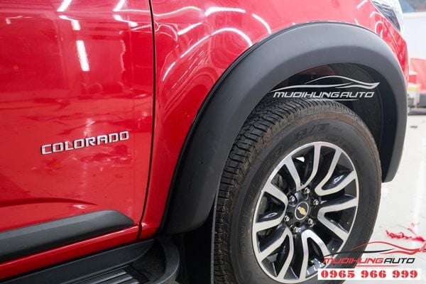 Ốp Cua Bánh Xe Chevrolet Colorado Cao Cấp