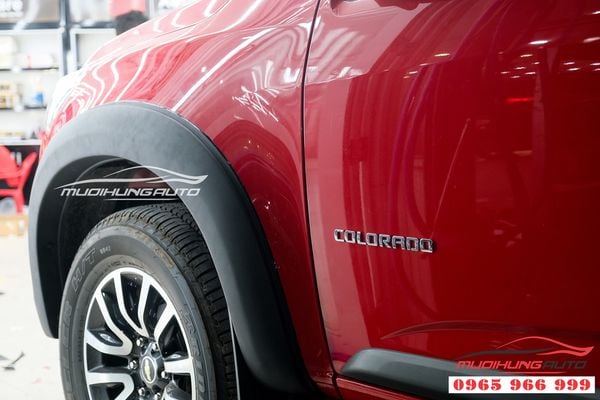 Ốp Cua Bánh Xe Chevrolet Colorado Cao Cấp