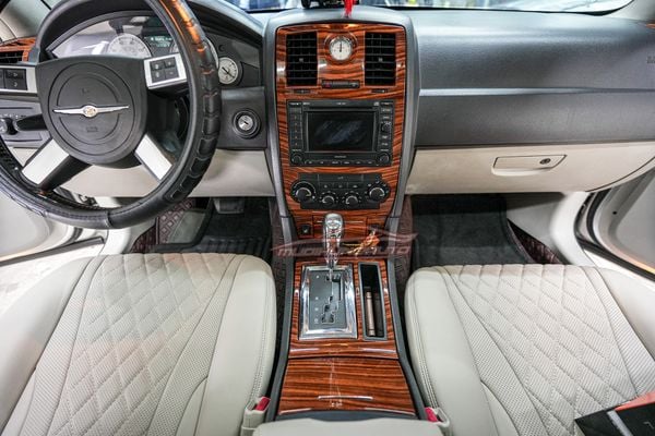 Ốp Gỗ Nội Thất Cho Xe Chrysler Sang Trọng - Đẳng Cấp