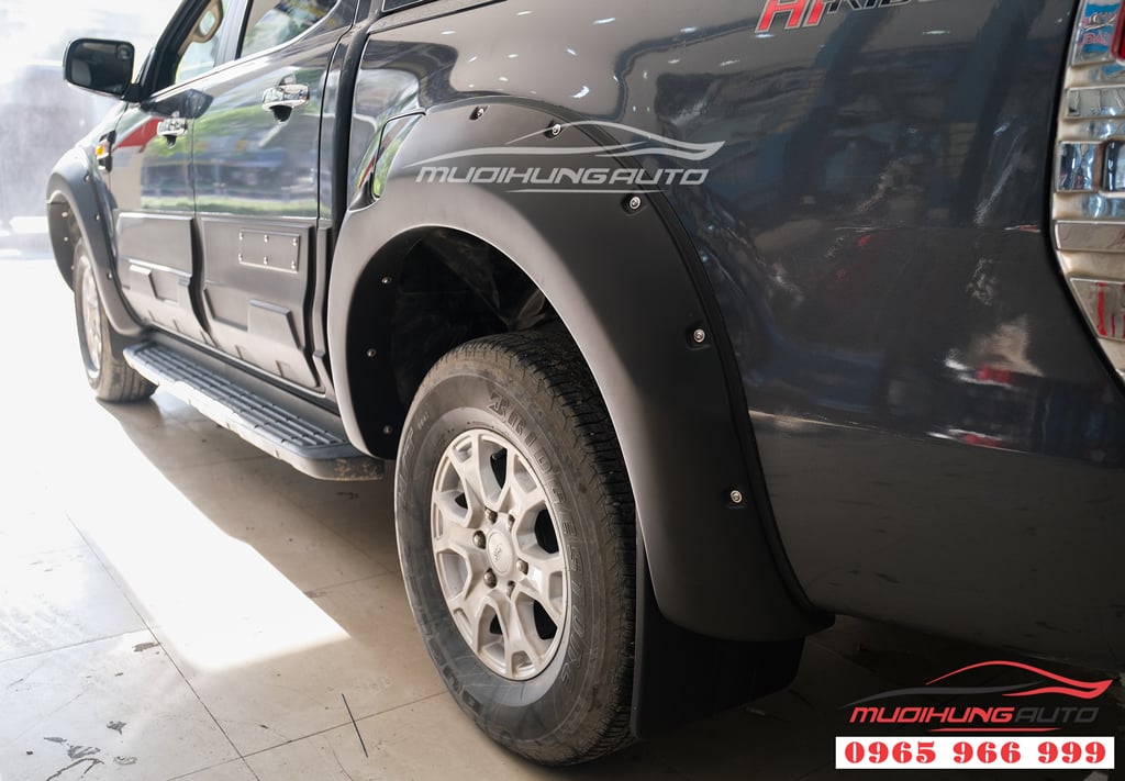 Độ ốp sườn Ford Ranger Chi tiết gói phỏng ốp sườn Ford Ranger ngầu nhất Hiền Trương Auto Độ xe cộ chào bán vận chuyển có trách nhiệm #43 Độ ốp sườn Ford Ranger Chi tiết gói phỏng ốp sườn Ford Ranger ngầu nhất Hiền Trương Auto Độ xe cộ chào bán vận chuyển thường xuyên nghiệp