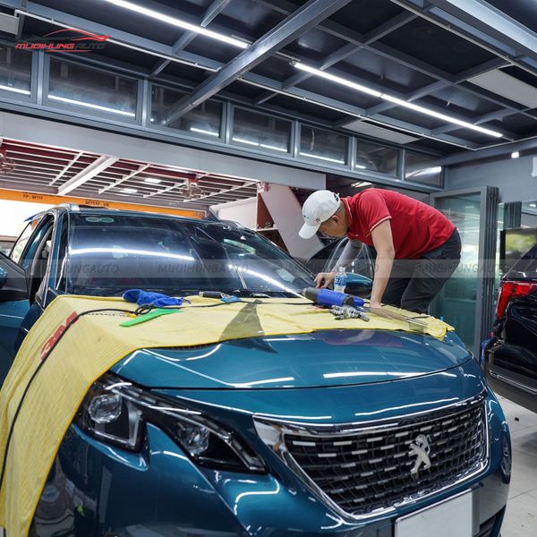 Dán Phim Cách Nhiệt 3M Ô Tô Peugeot 5008