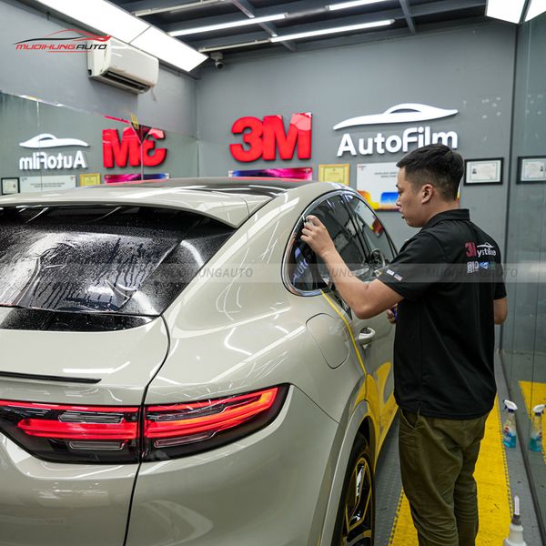 Dán Phim Cách Nhiệt 3M Ô Tô Porsche Cayenne 2022