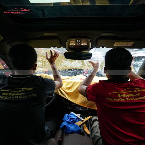 Dán Phim Cách Nhiệt 3M Ô Tô Volvo B6