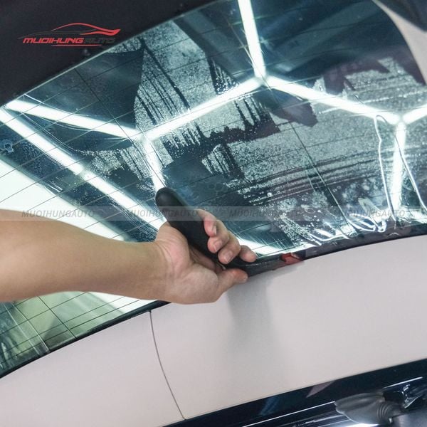 Dán Phim Cách Nhiệt 3M Ô Tô Mercedes GLC 200