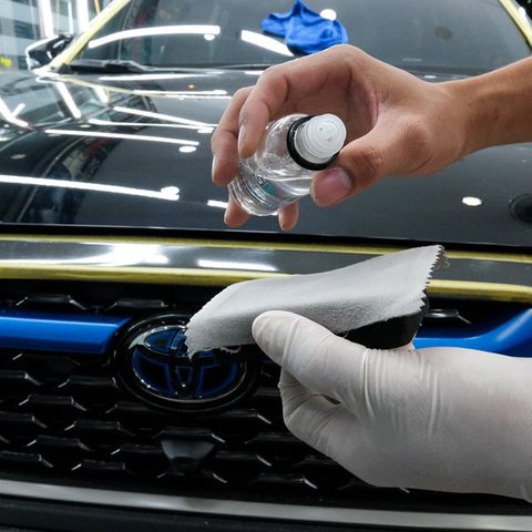 Phủ Ceramic Chuyên Nghiệp Xe Toyota Corolla Cross HV tại TPHCM