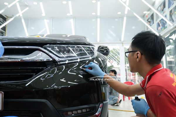 Dịch Vụ Phủ Ceramic Cho Xe Honda CRV 2019 Tại TPHCM