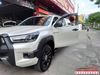 Lắp Vè Che Mưa Cho Xe Bán Tải Toyota Hilux 2021 Giá Tốt Nhất