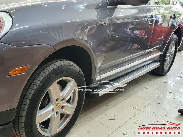 Lắp Đặt Bệ Bước Chân Cho Xe Porsche Chuyên Nghiệp