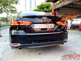 Xe Toyota Camry Thêm Phần Thu Hút Với Cụm Đèn Hậu Kiểu Lexus Cao Cấp