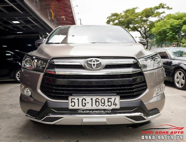 Lắp Đặt Ốp Cản Trước Sau Cao Cấp Cho Xe Toyota Innova