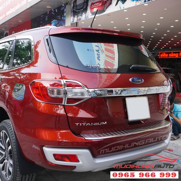 Phụ Kiện Trang Trí Xe Ford Everest 2019 Chính Hãng