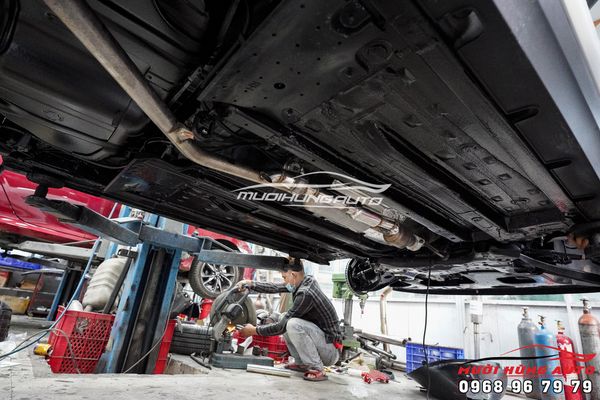 Độ Pô Akrapovic Kết Hợp Cùng Van On Off Cho Kia Seltos Uy Tín