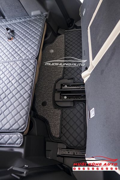 Trải Thảm Lót Sàn Da Cao Cấp Cho Xe Range Rover Tại TPHCM