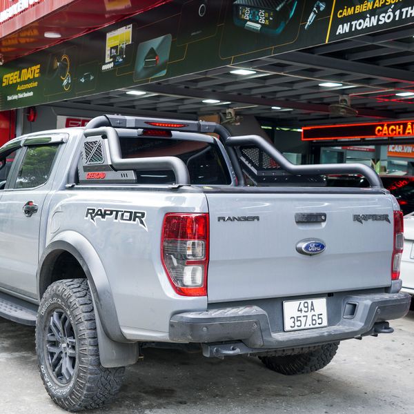 Ford Raptor Lên Thanh Thể Thao Offroad Và Nắp Thùng Cuộn Điện Bestwyll