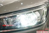 Thay Bóng LED Pha V9 Và Độ Bi Xenon Gầm Innova 2019