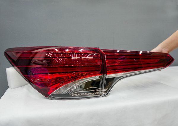 Đèn Hậu Zin Cho Xe Toyota Fortuner 2018 Chất Lượng