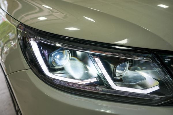 Thay Đèn Pha Nguyên Cụm Có Bi LED Cho Xe Volkswagen Tiguan