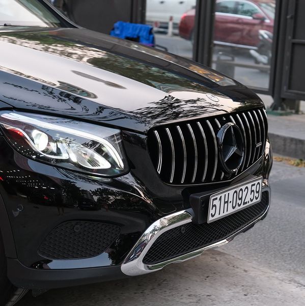 Thay Mặt Ga Lăng Xe Mer GLC 2019 - 2020