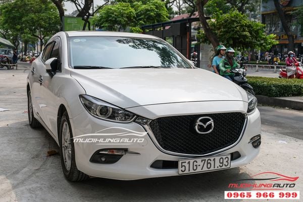 Thay Mặt Ga Lăng Zin Theo Xe Mazda 3 Màu Trắng 2019 - 2020