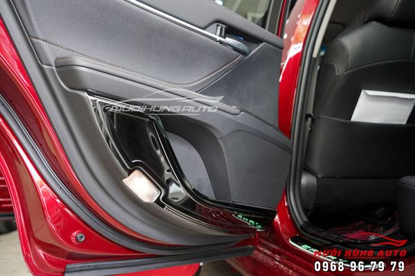 Gắn Chống Trầy Cốp Và Ốp Gỗ Nội Thất Sang Trọng Xe Camry 2019