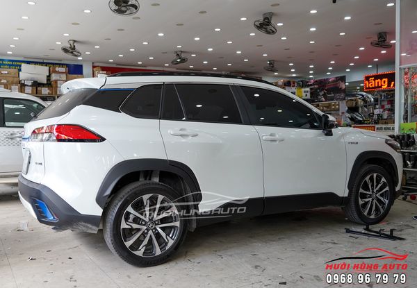 Bệ Bước Chân Mẫu Số 1 Cao Cấp Xe Corolla Cross Chính Hãng