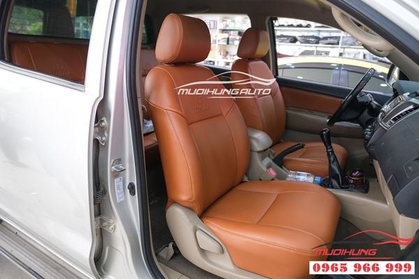 Toyota Hillux bọc ghế da cao cấp chính hãng