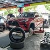 Tráng Lốp Chống Đinh Cho Xe Toyota Yaris Cross 2024