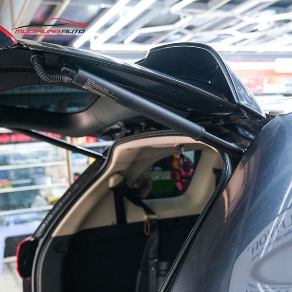 Cốp Điện Ô Tô Mitsubishi Outlander