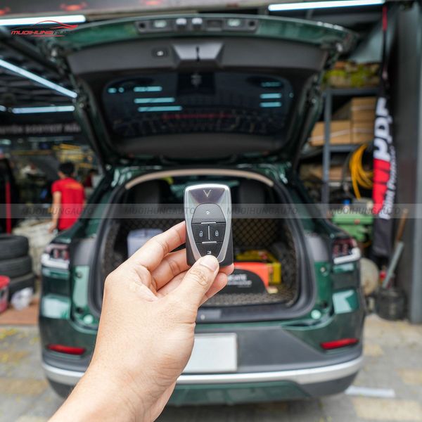 Cốp Điện Ô Tô Vinfast VF8 2024