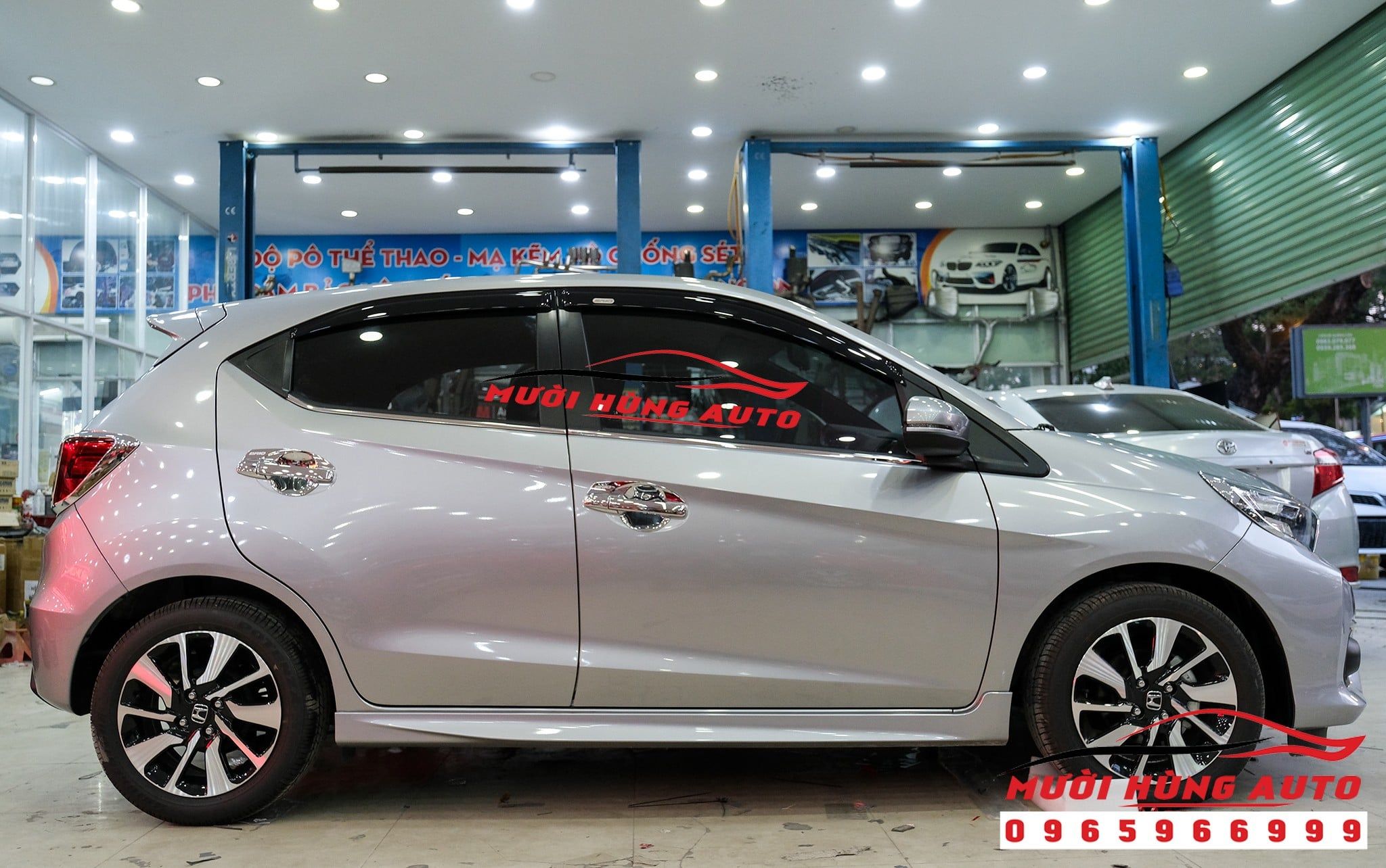 VIỀN CHÂN KÍNH HONDA BRIO 2019-2020 - Mười Hùng Auto