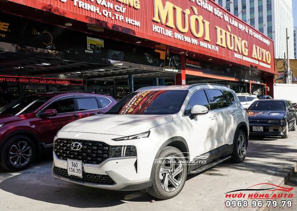 Gắn Bệ Bước Chân Theo Xe Hyundai Santafe 2021- 2022 Mẫu Inox Gương Sang Chảnh