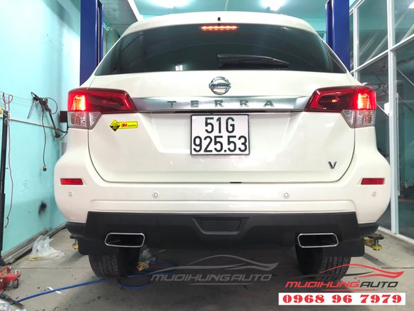 Xe Nissan Terra Độ Pô Thể Thao Cao Cấp