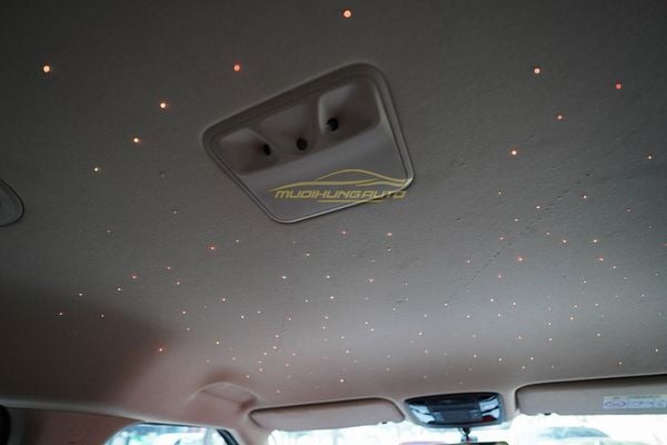 Xe Kia Carnival 2022 Độ Led Trần Sao Rơi Cao Cấp