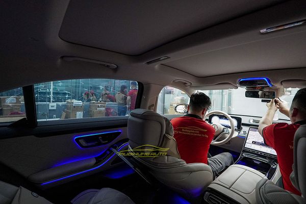 Dán Phim Cách Nhiệt 3M Chính Hãng Cho Xe Mercedes S450 2022